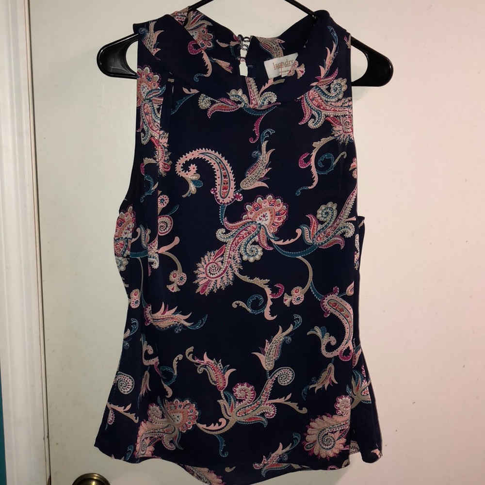 Laundry blouse